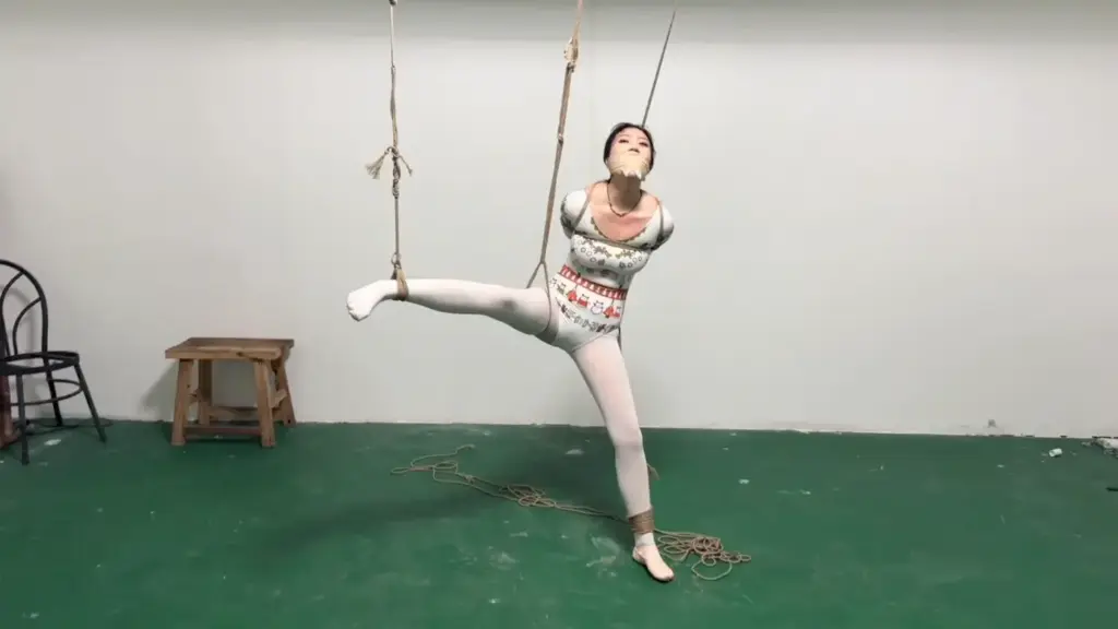 【媚娘工作室】少妇后妈虐练继女-视频-5元站