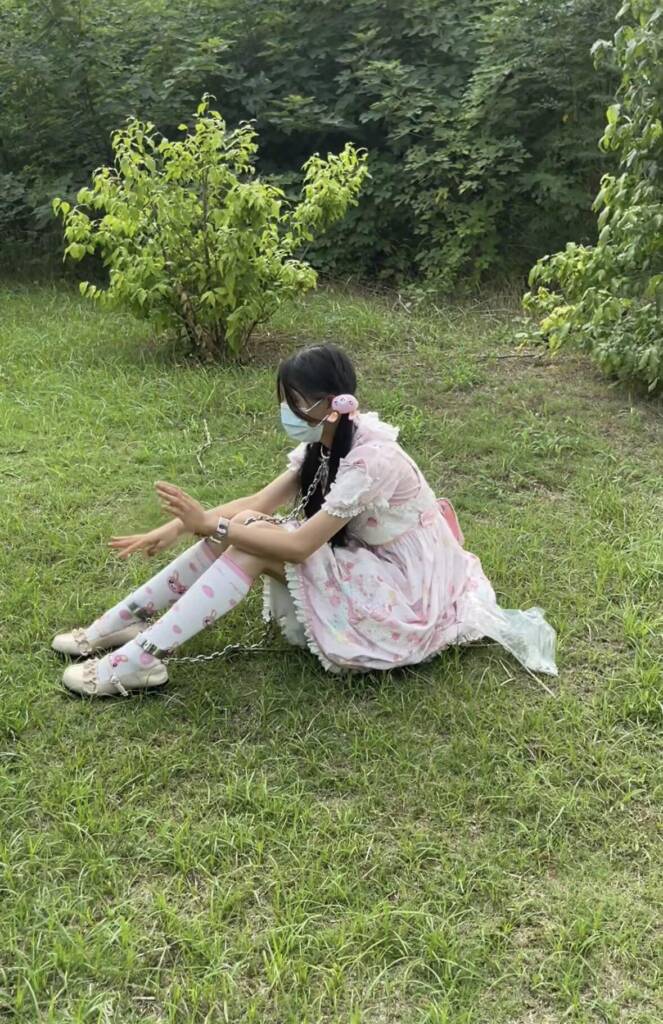 【布莱恩原创】Lolita女生的连体镣铐玩耍日常-视频-5元站