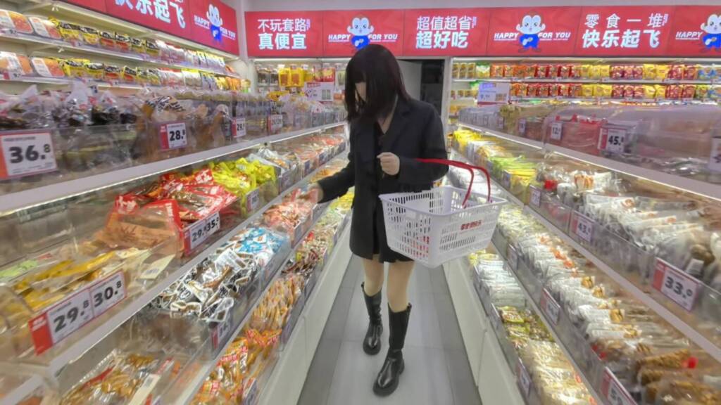 【FXX】逛零食店 杂货店 售货员小姐姐好像不大想直视我/捂脸 好像尴尬的应该是她们一样-视频-5元站