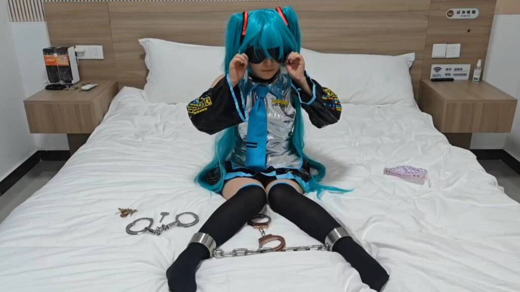 图片[2]-【苏苏】落入陷阱的初音，镣铐捆绑td逃脱（甜美日语撒娇对话）-视频-5元站