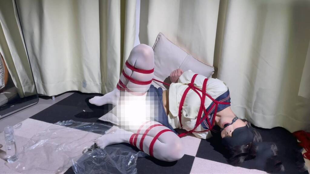 【牵丝·小筑】肉色珠光极光亮丝jk男娘提子直臂后手M腿超绝紧缚tw-视频-5元站