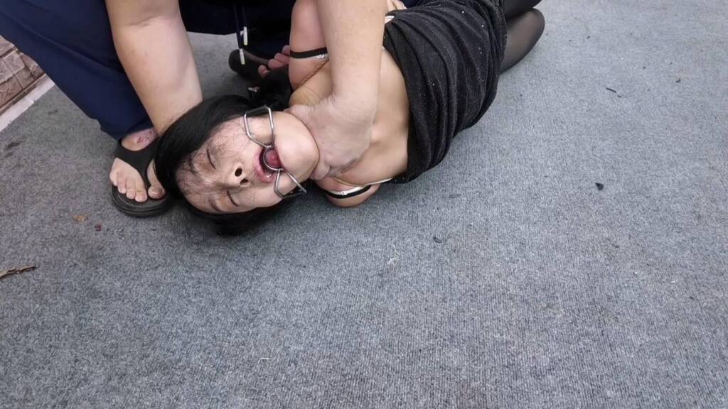【牧遥工作室】小混混绑架少女,不给钱就掐死你-视频-5元站