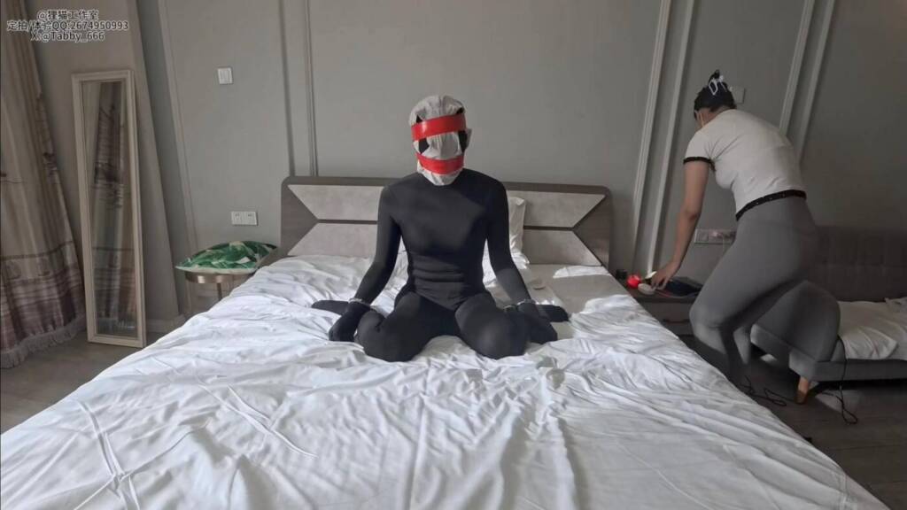 【狸猫工作室】女M内裤套头，口球堵嘴，打耳光，学狗叫，语言羞辱-视频-5元站