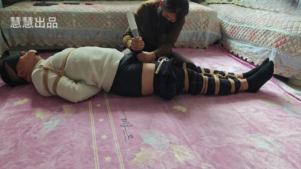 【粉缚蓝】日式并腿榨汁-视频-5元站