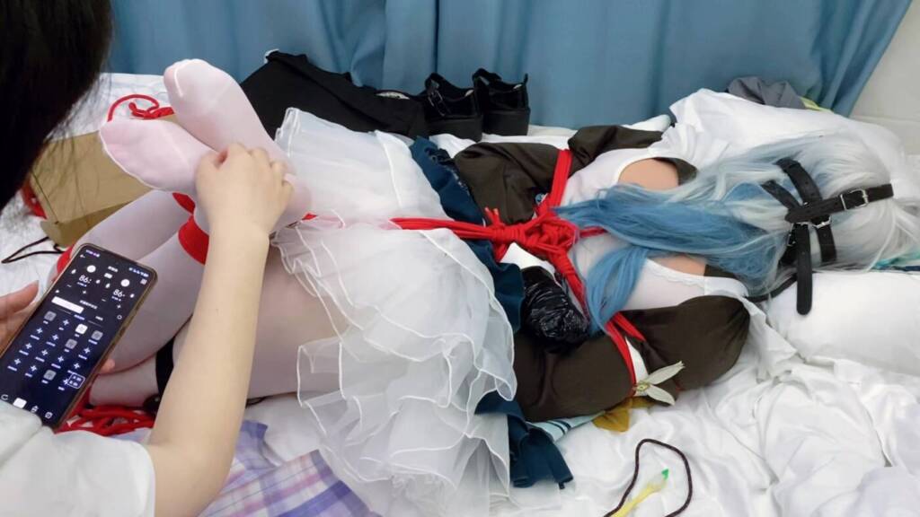 【江鱼儿】衣柜里面有什么呢？ 白丝流萤女仆驷马郊狼捆绑放置 tk sp调教 衣柜驷马震动放置gc-视频-5元站